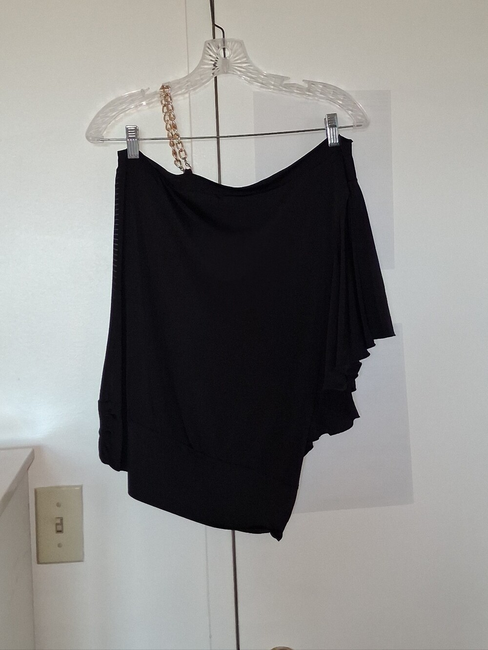 Dereon Black One-Shoulder Crop Top SizeLarge - Picture 5 of 6